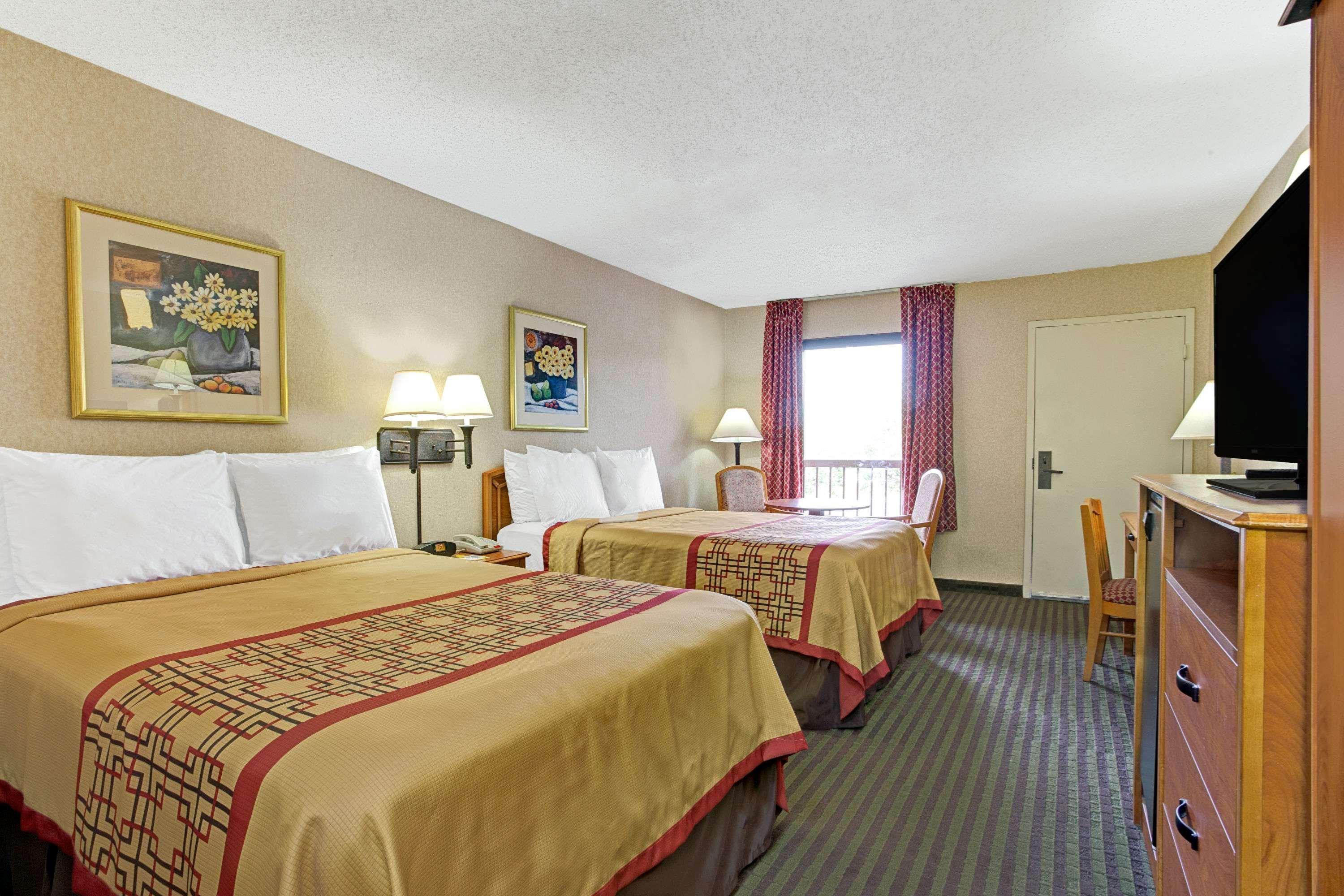 Days Inn By Wyndham Wilson Exterior foto