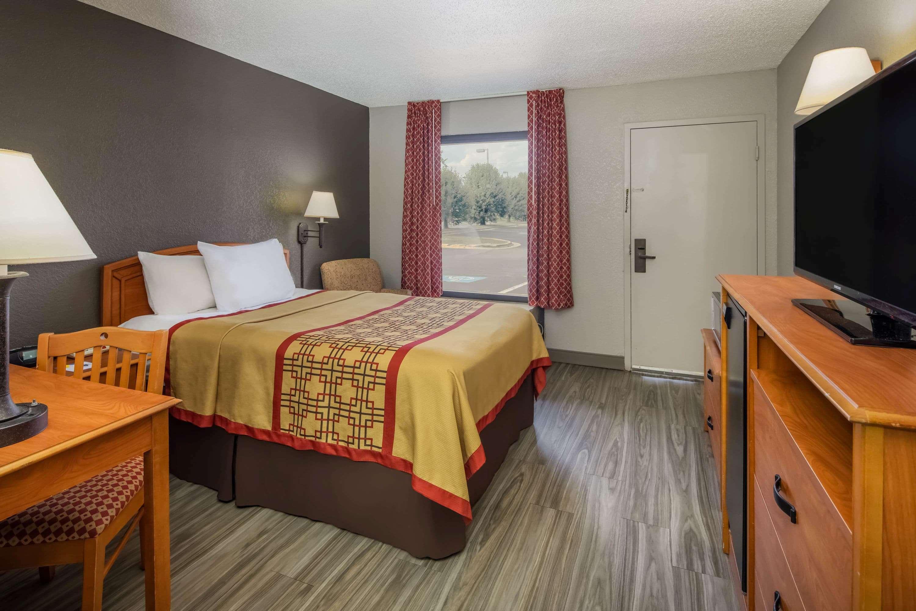 Days Inn By Wyndham Wilson Exterior foto