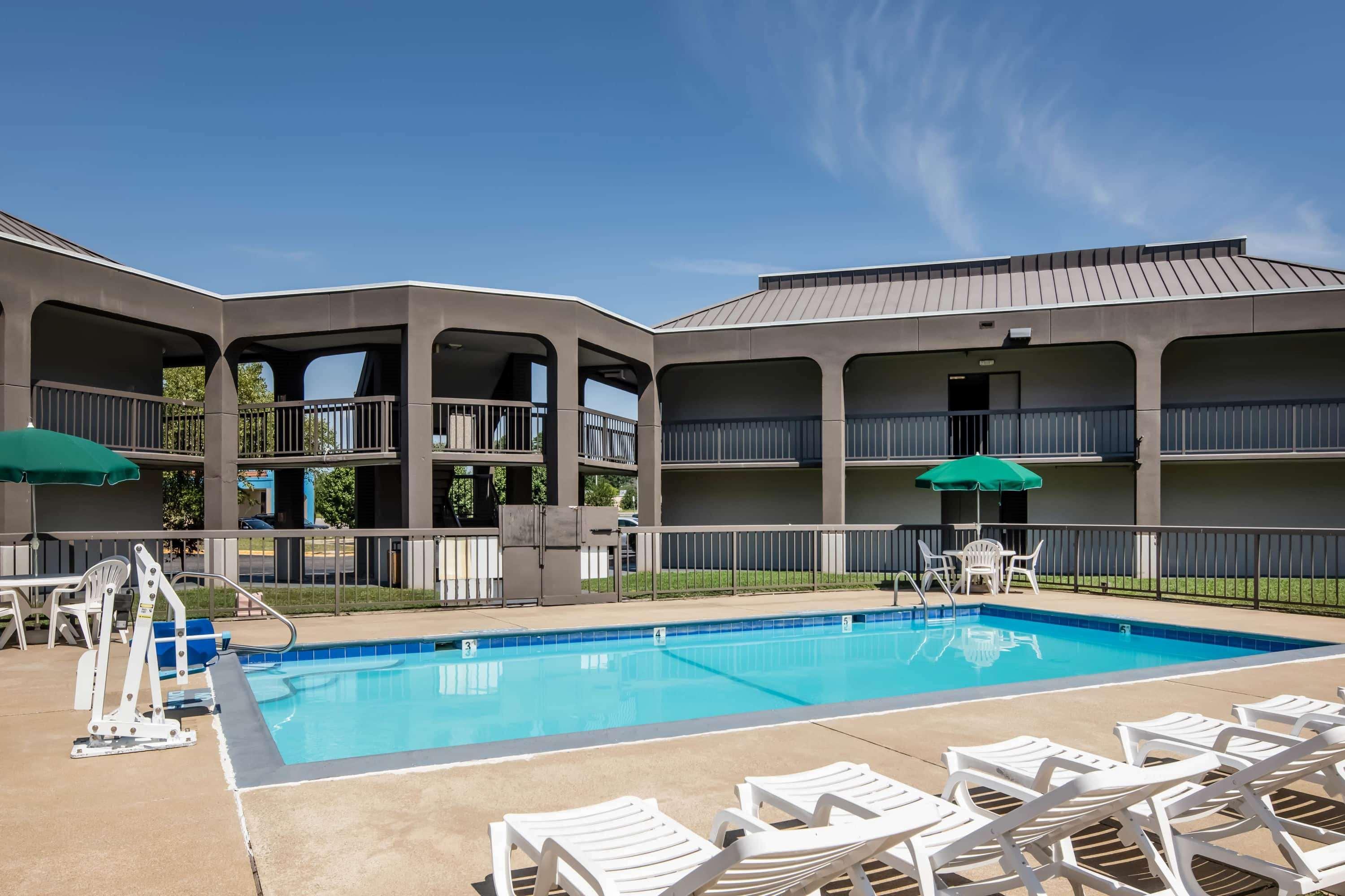 Days Inn By Wyndham Wilson Exterior foto